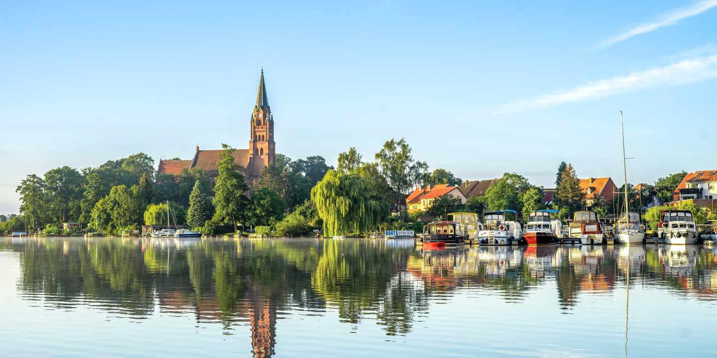 deutschland-mueritzsee-panorama-vom-robel-g-1455916547.jpg