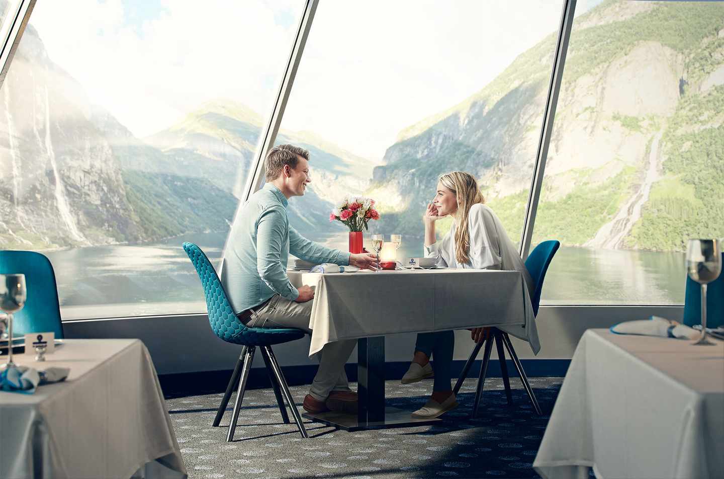 Table-for-two_Havila-Voyages.jpg