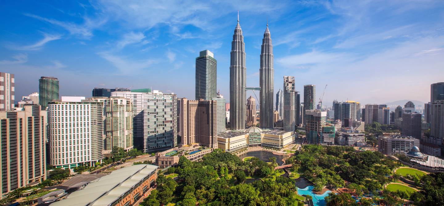 malaysia-kuala-lumpur-stadtpanorama-klein-g-930719592.jpg