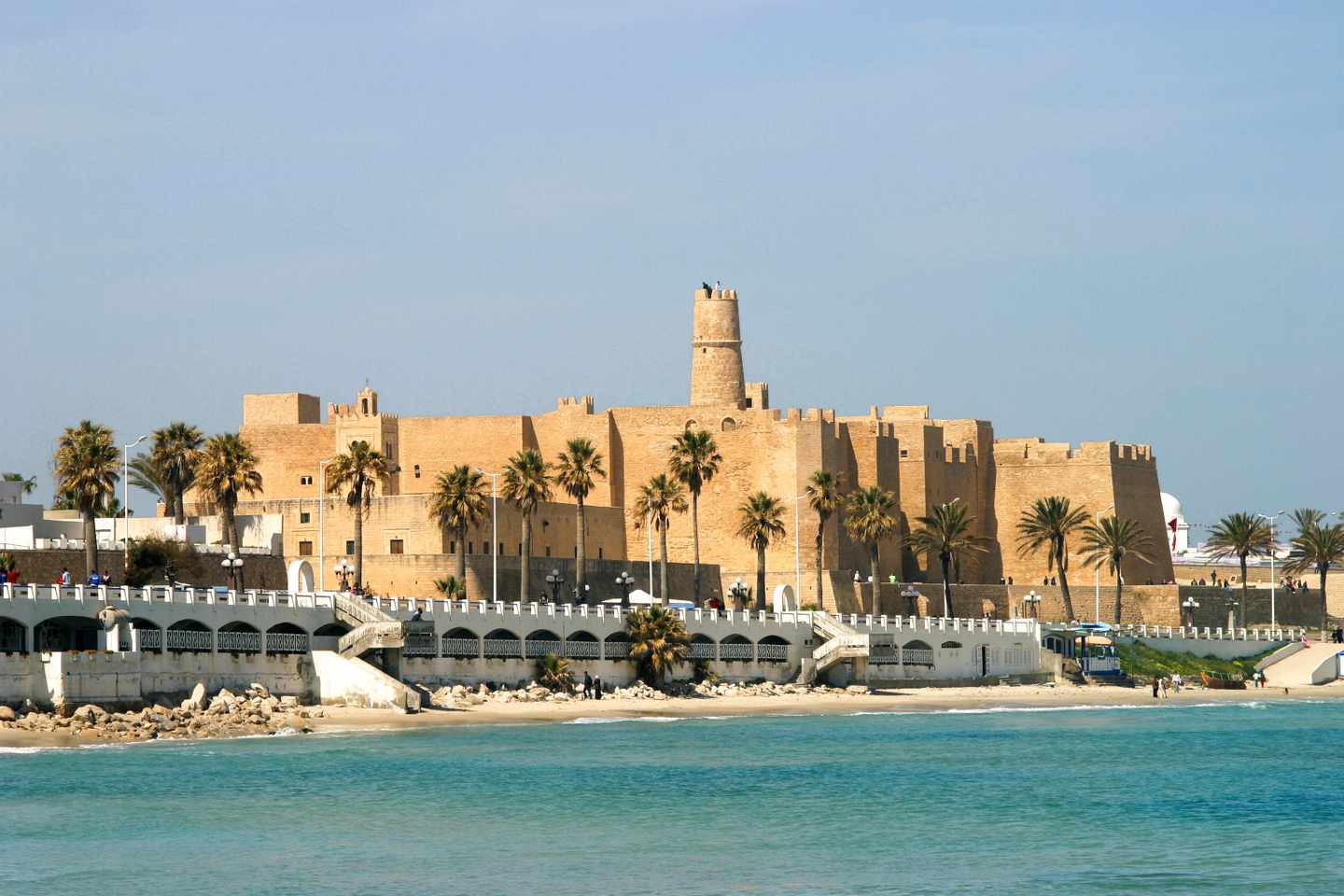tunesien-monastir-festung-ribat-g-115892829.jpg