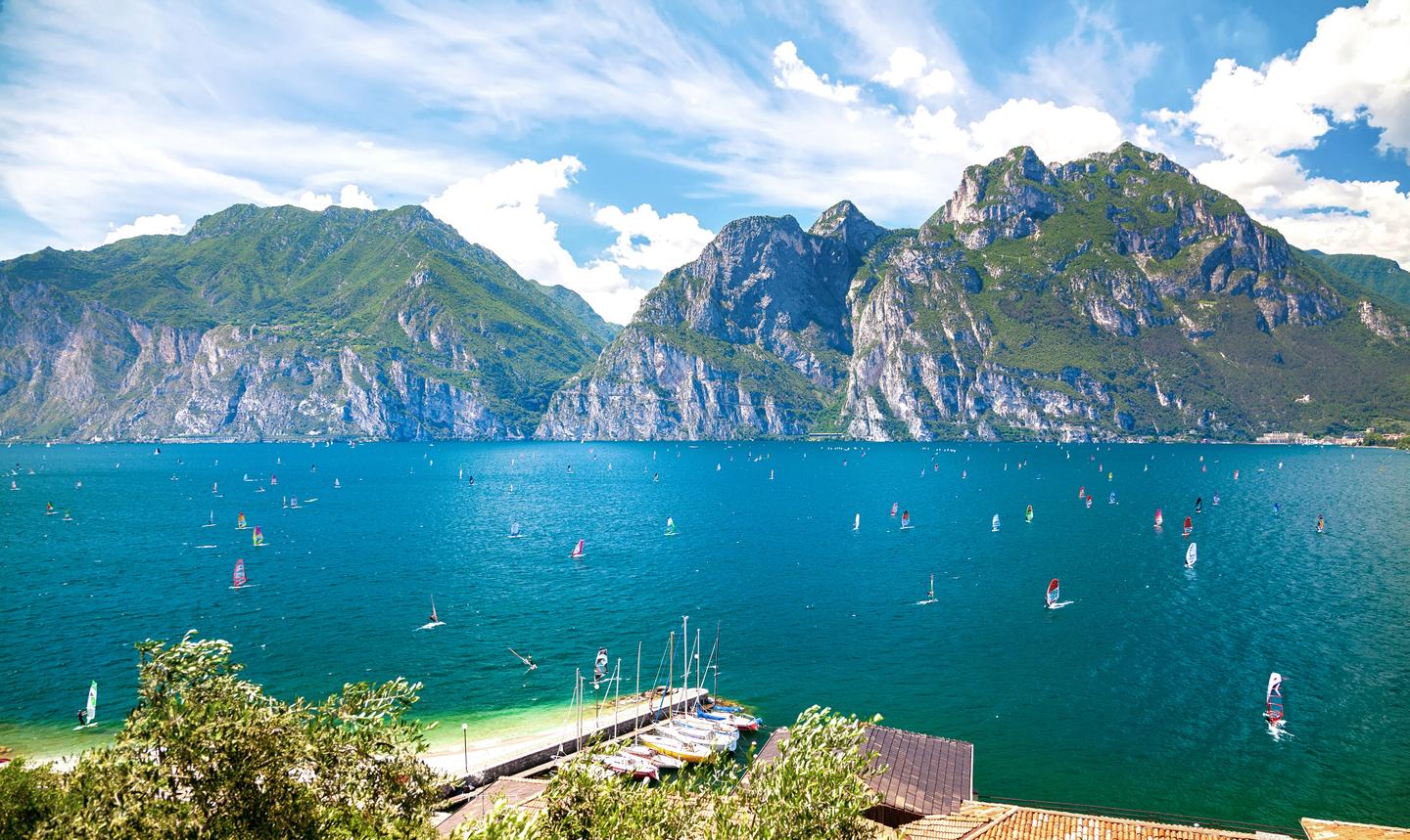 blt4184c5a36e160d8e-italien-gardasee-surfer-g-1301462254.jpg italien-gardasee-surfer-g-1301462254.jpg