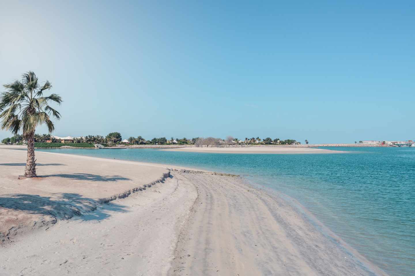 vae-rasalkhaimah-strand-g-1192786021.jpg