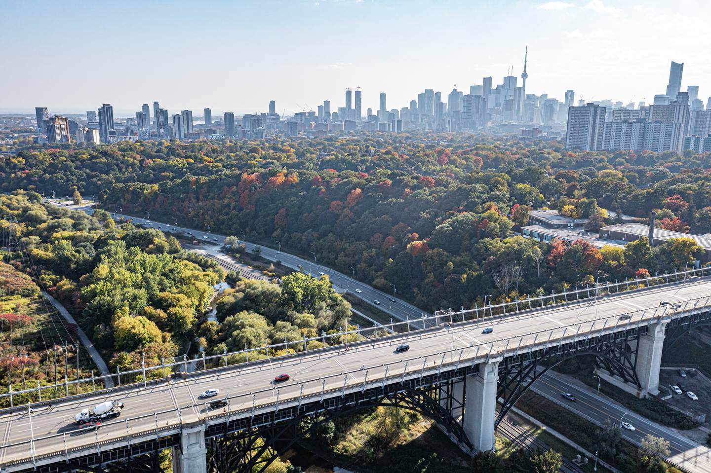 blt2b812f78c55d28c8-kanada-ontario-toronto-luftaufnahme-don-valley-park-und-lower-don-river-trail-g-1433027488_bearbeitet.jpg kanada-ontario-toronto-luftaufnahme-don-valley-park-und-lower-don-river-trail-g-1433027488_bearbeitet.jpg