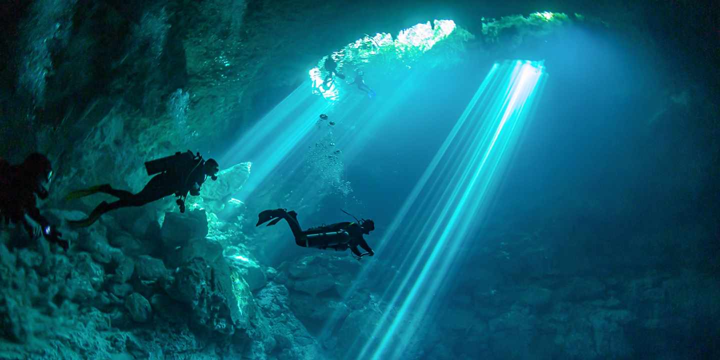 mexiko-yucatan-cenote-tauchen-g-1158050231.jpg
