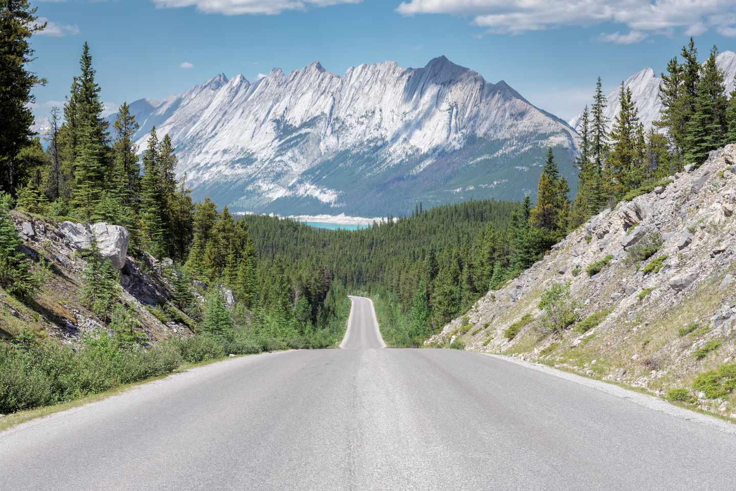 kanada-roadtrip-durch-die-rocky-mountains-g-961320748_bearbeitet.jpg