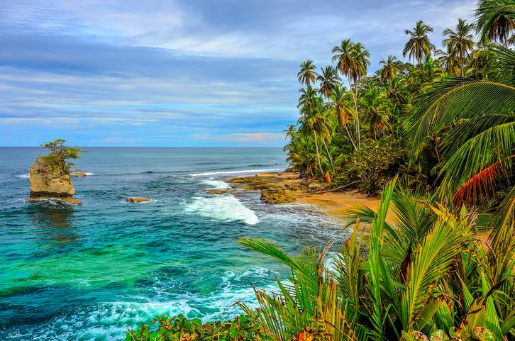 suedamerika-costa-rica-manzanillo-strand-g-480157204.jpg