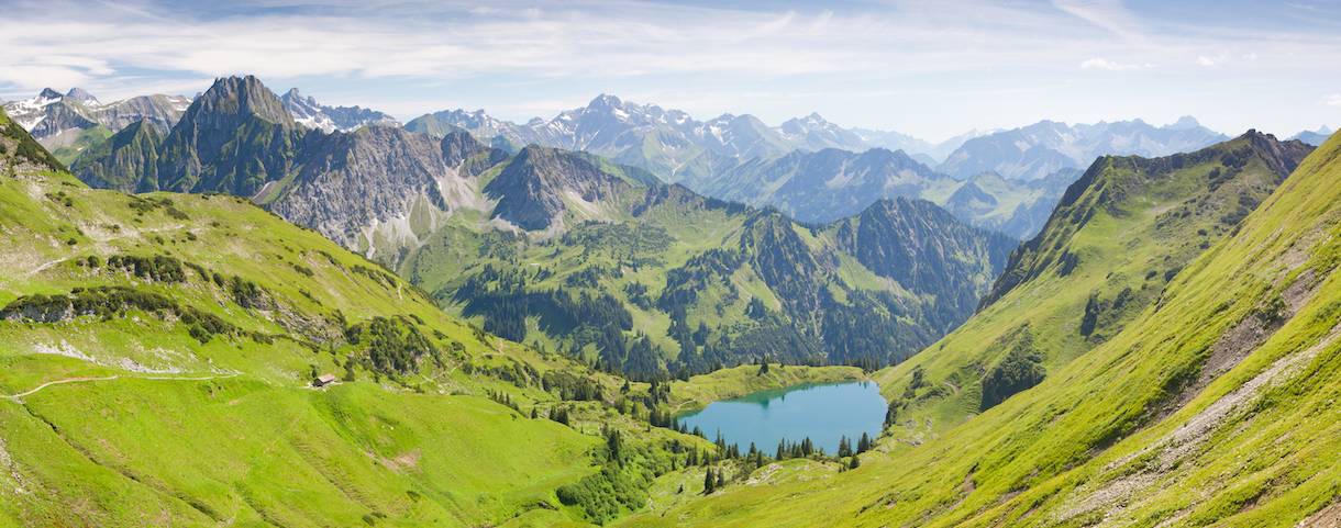 blt37ae3a0391f844c0-wanderurlaub-deutschland-alpen-headerbild-g-502036421.jpg wanderurlaub-deutschland-alpen-headerbild-g-502036421.jpg