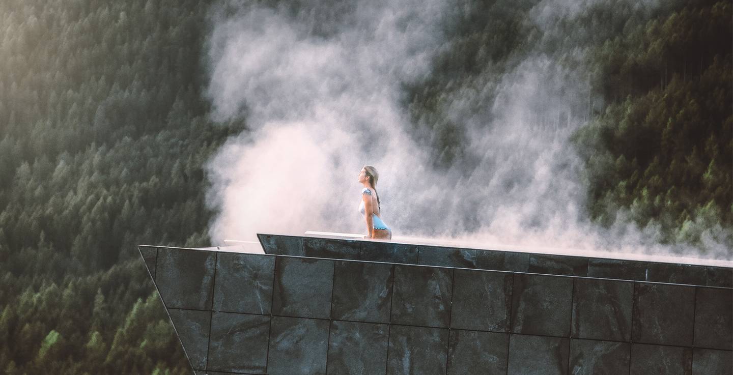 blt884a0656668ca62d-italien-suedtirol-junge-frau-entspannt-im-infinity-pool-mit-naturblick-in-dolomiten-italien-g-11990875339.jpg italien-suedtirol-junge-frau-entspannt-im-infinity-pool-mit-naturblick-in-dolomiten-italien-g-11990875339.jpg