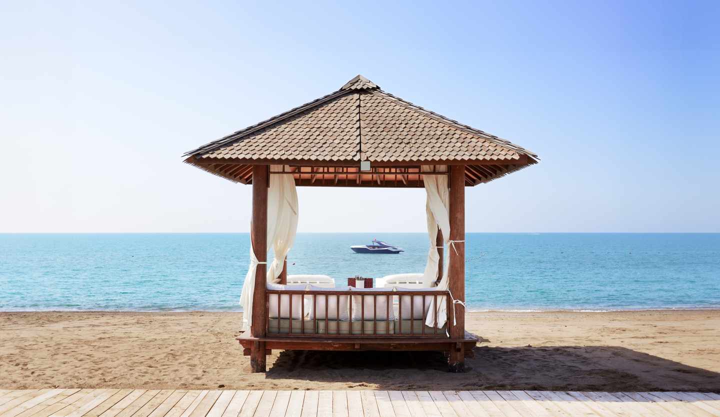 türkei-antalya-pavillon-am-strand-g-516194801_bearbeitet.jpg