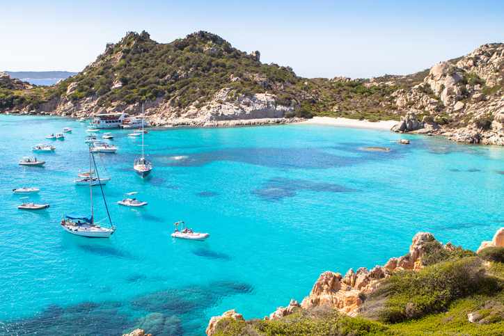 italien-sardinien-boote-g-886958930.jpg