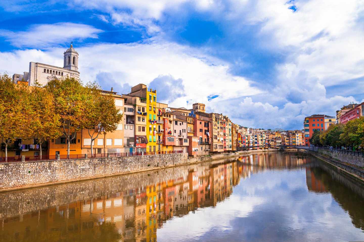 spanien-costa-brava-girona-klein-g-622789116.jpg