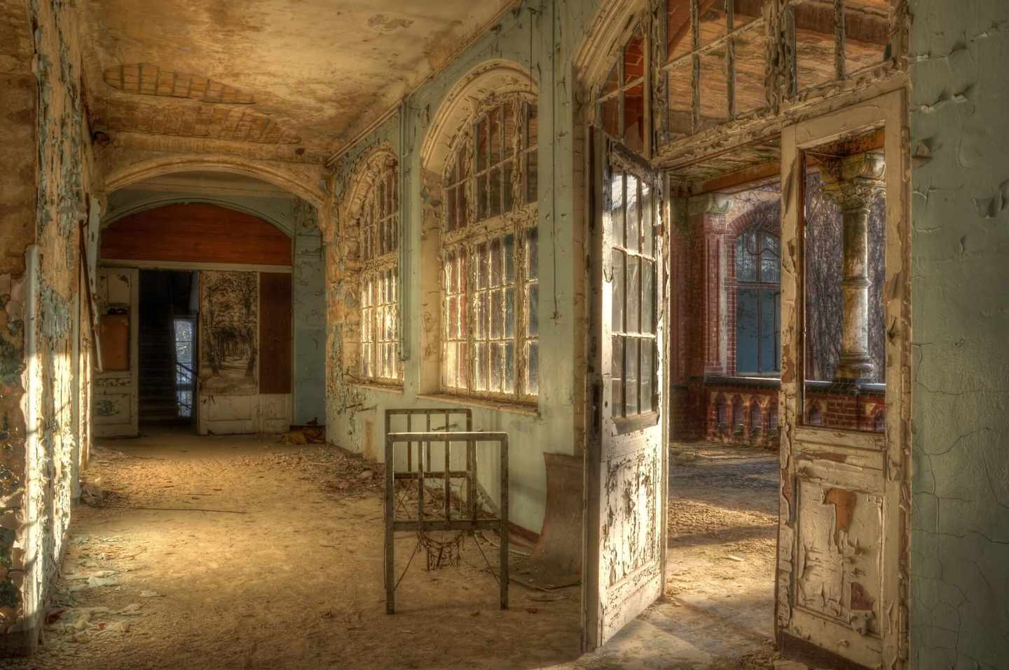 deutschland-brandenburg-beelitz-heilstaetten-fotospots-deutschland-g-495474029.jpg