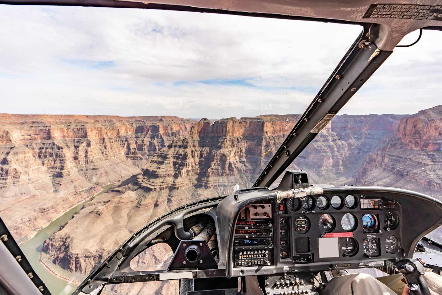 USA-Arizona-Grand-Canyon-g-988557650.jpg