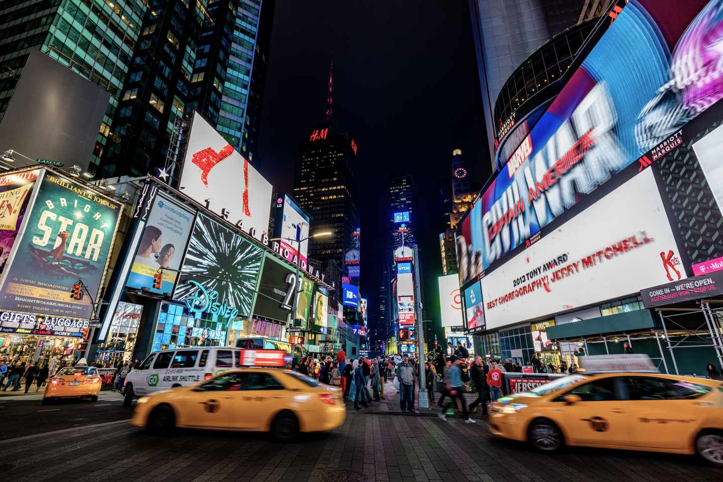 nordamerika-usa-new-york-city-times-square-g-528500632.jpg