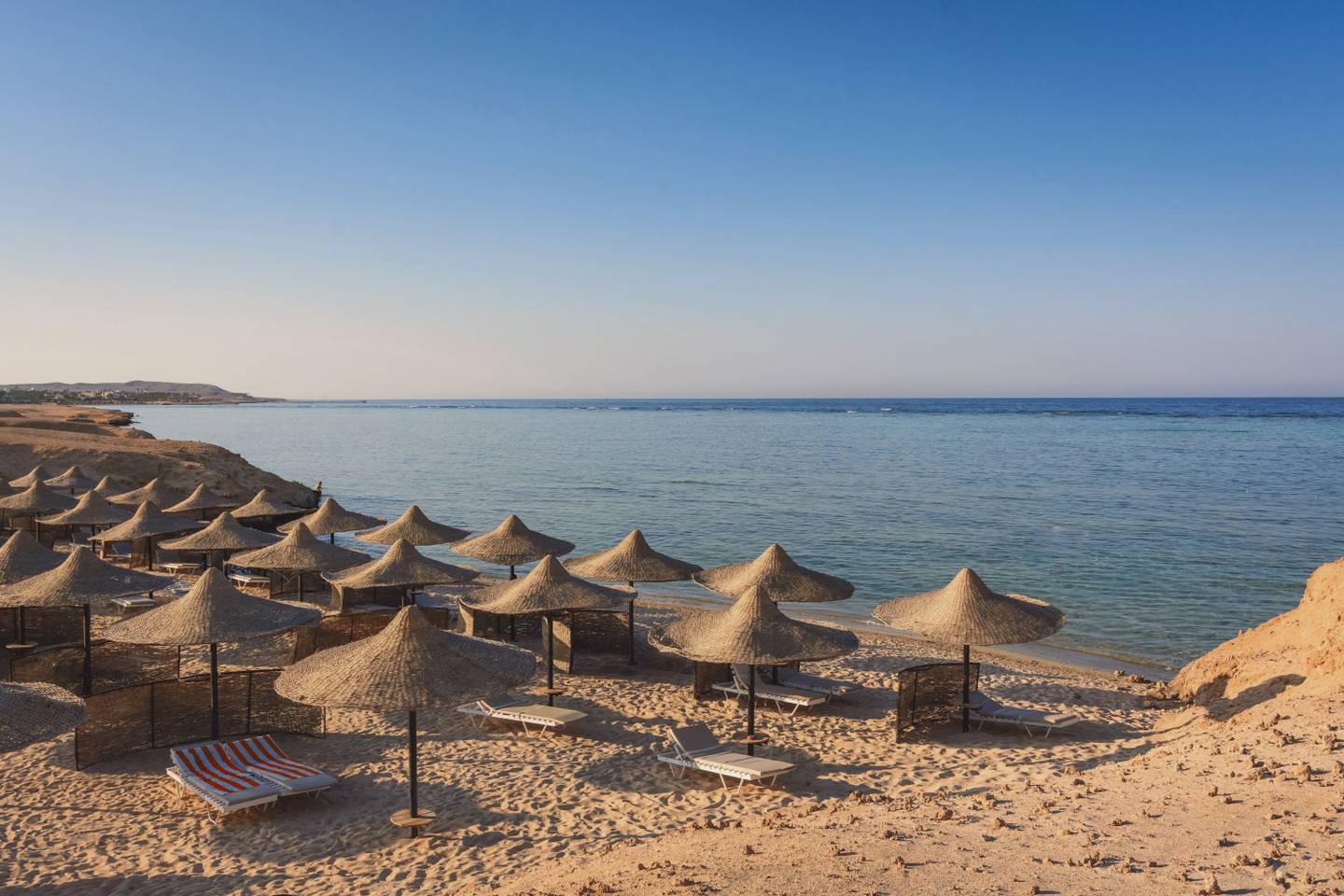 blte05bef48d606305e-aegypten-rotes-meer-strand-mit-liegen-g-1442693295.jpg aegypten-rotes-meer-strand-mit-liegen-g-1442693295.jpg