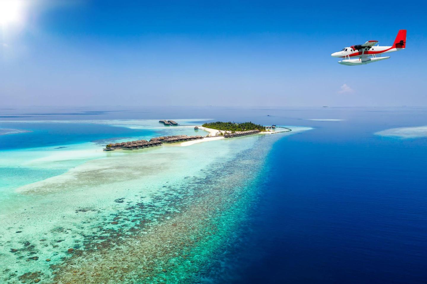 malediven-atoll-wasserflugzeug-g-1153358809.jpg