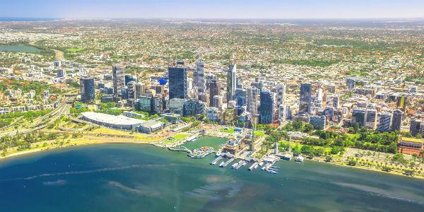 perth-stadtansicht-australien-t-908296490.jpg