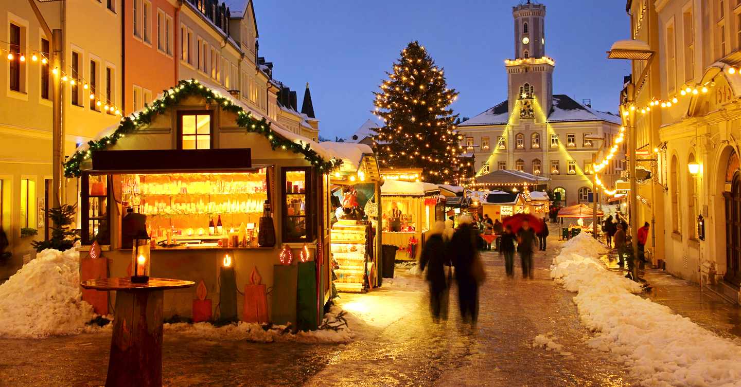 deutschland-erzgebirge-schneeberg-weihnachtsmarkt-g--124388174.jpg