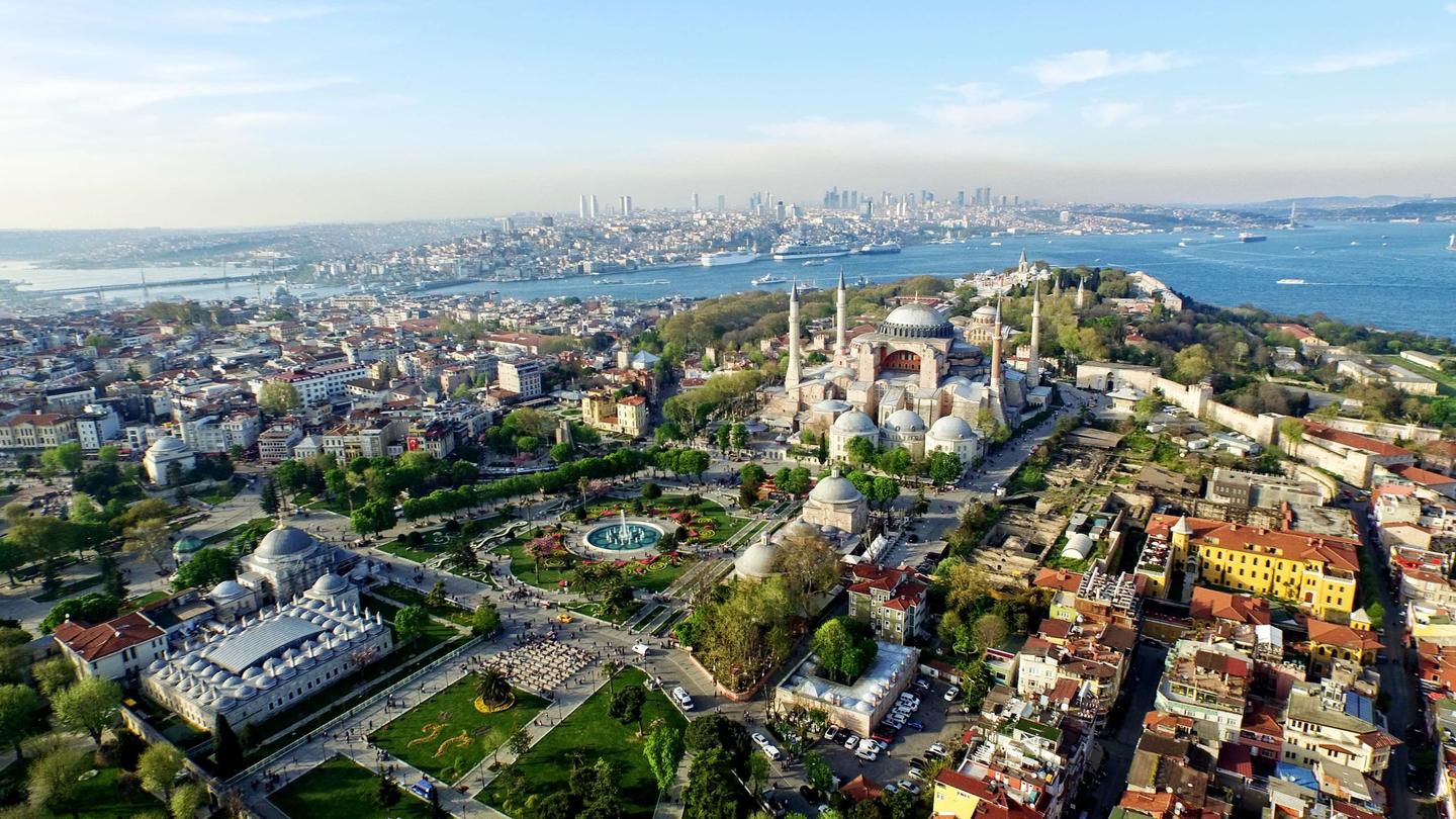 tuerkei-istanbul-luftbild-g-516359140.jpg