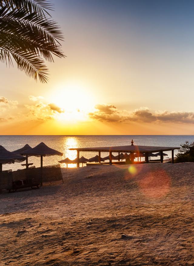 Reisekalender September. Hurghada im Sonnenuntergang
