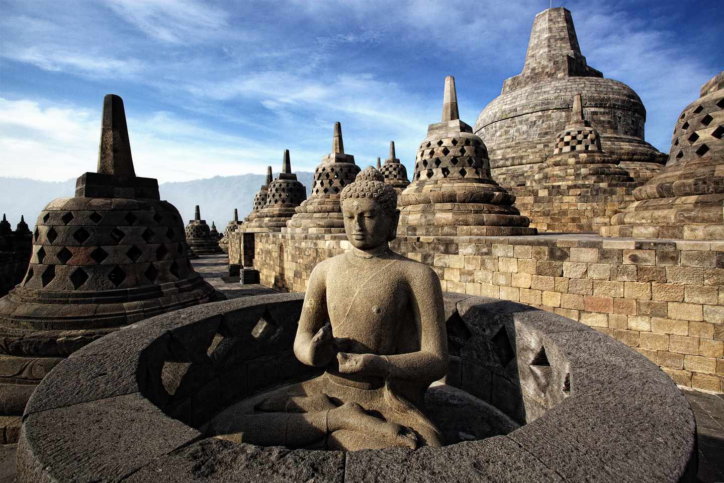 indonesien-java-borobudur-tempel-fb.jpg