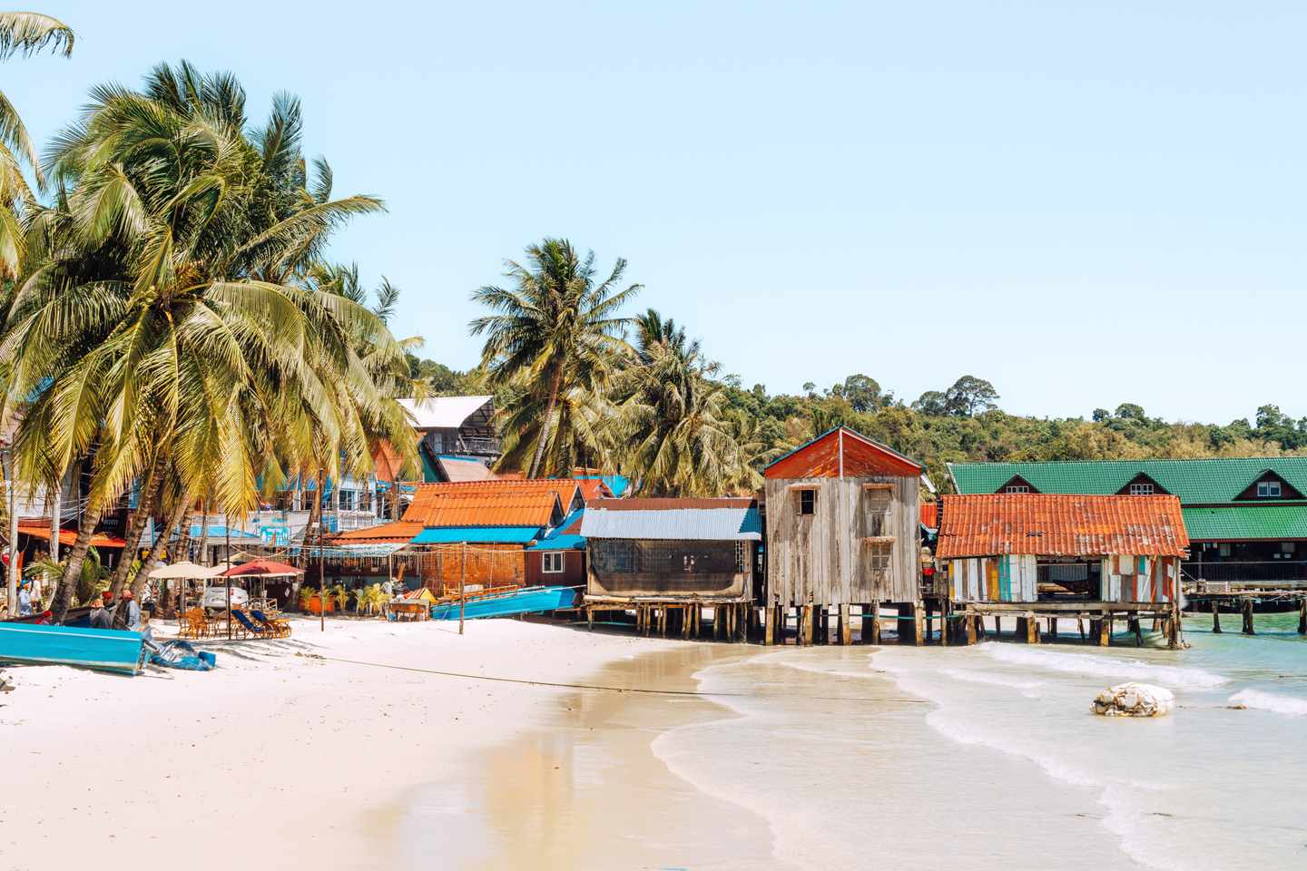 Kambodscha-Koh-Rong-Strand-am-Wasser-g-1645790735.jpg