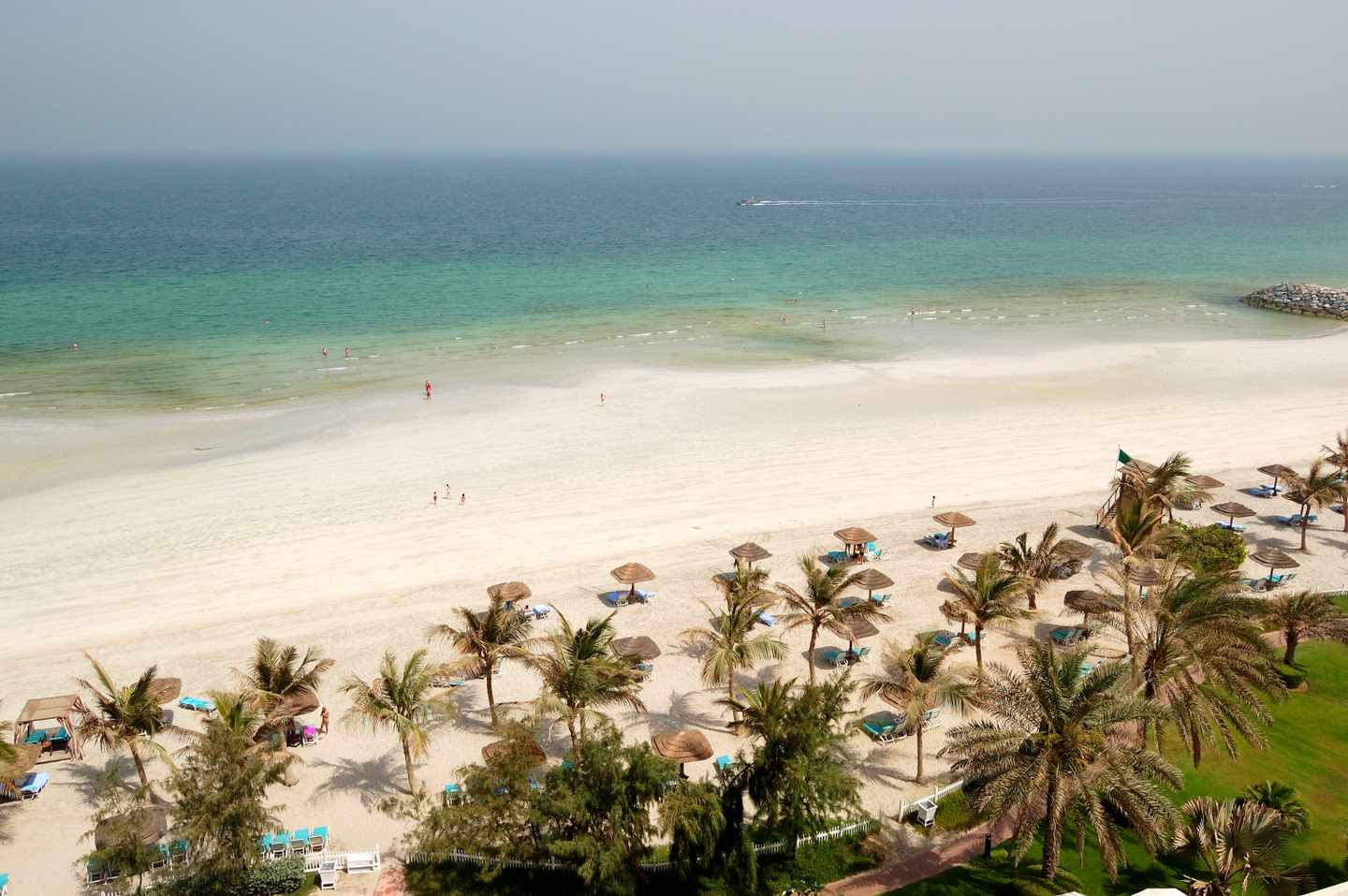 luxushotel-Ajman-g-157989650.jpg