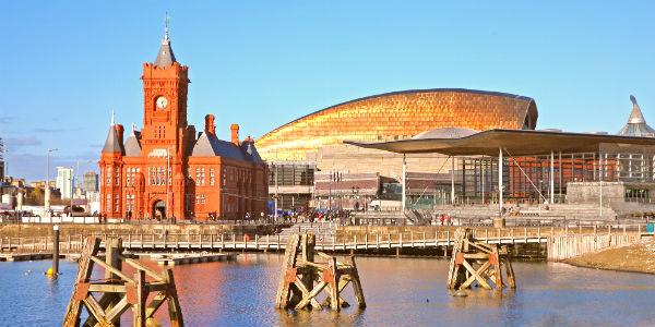 Cardiff_Hafen_GettyImages-478086609.jpg