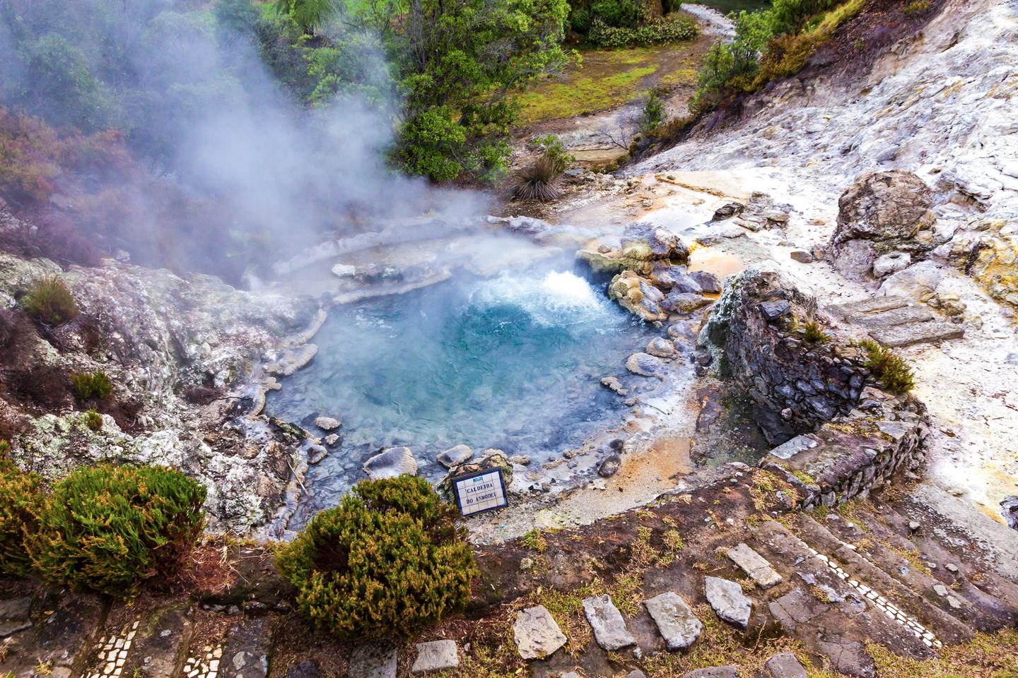 portugal-azoren-furnas-g-1175212106.jpg