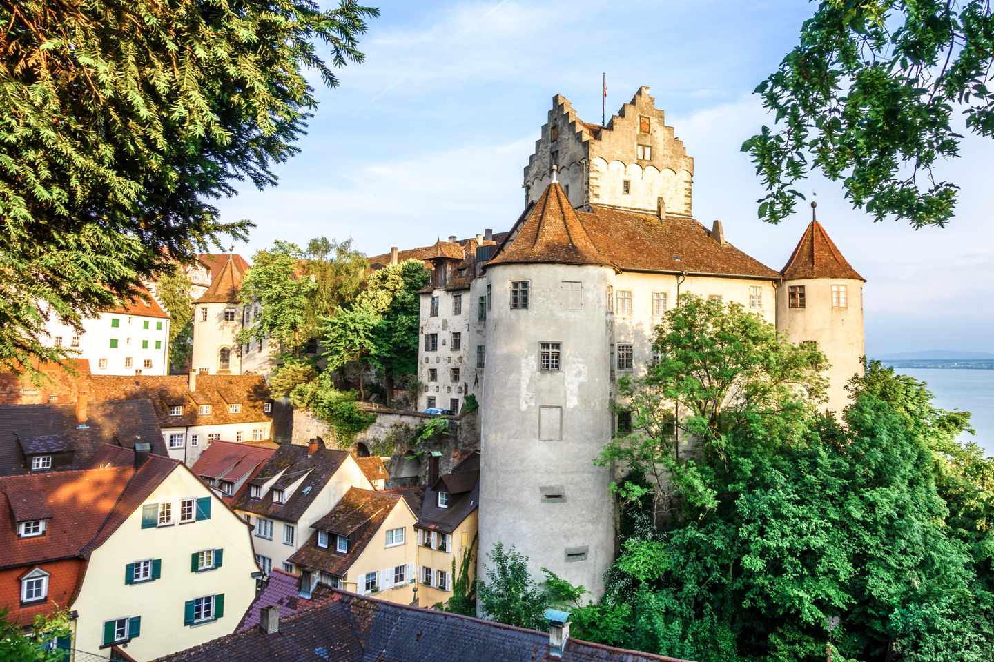 deutschland-bodensee-meersburg-aldstadt-g-1022289872.jpg