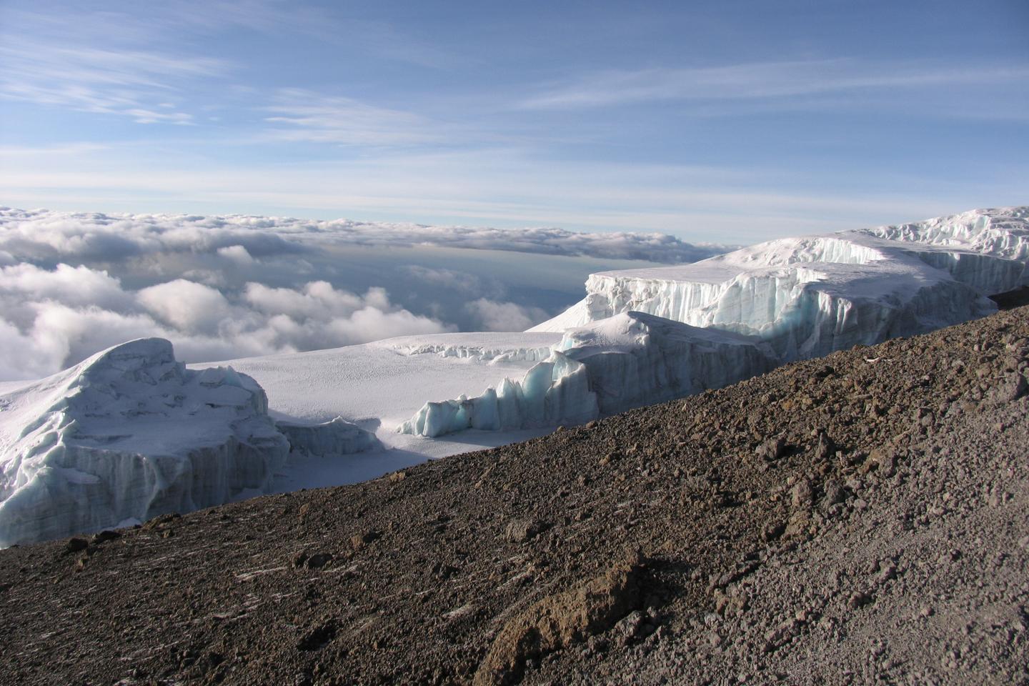 afrika-tansania-kilimandscharo-uhuru-wandern-bergsteigen-g-172625979.jpg