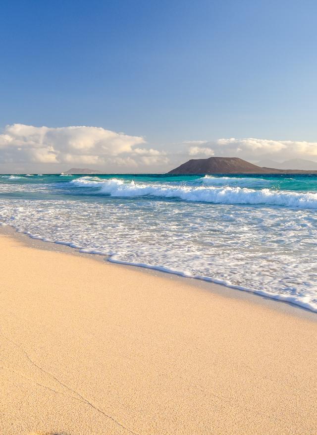 Urlaubsziele spanien-kanaren-fuerteventura-corralejo-strand-g-928319894.jpg