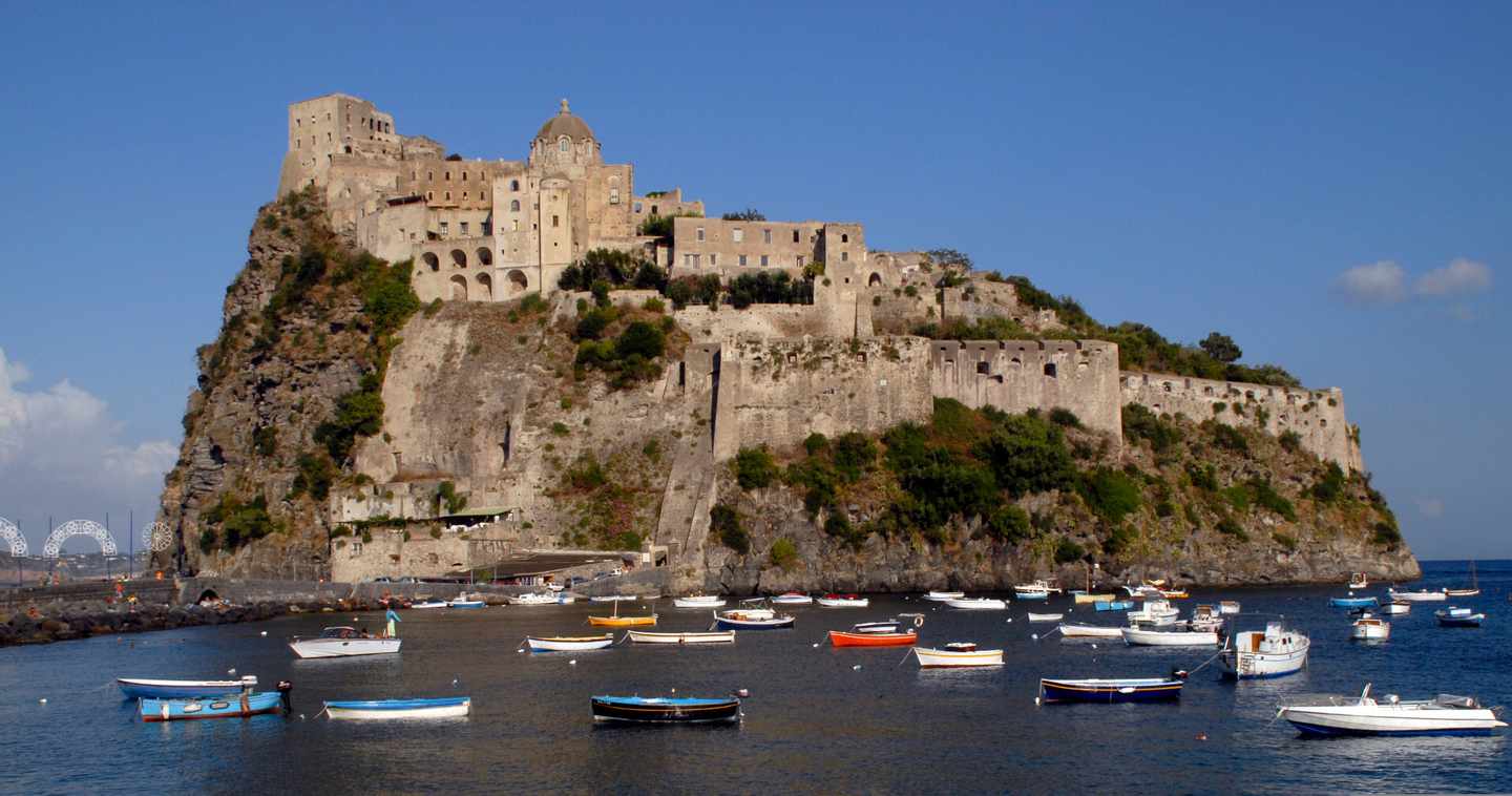 italien-ischia-castello-aragonese-klein-g-133533696.jpg