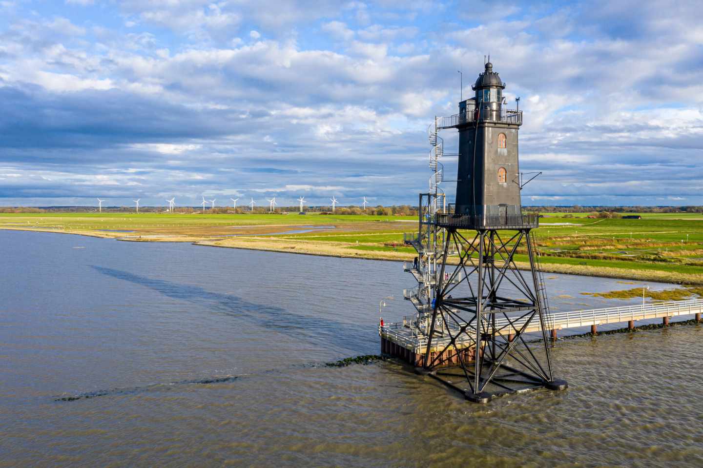 nordsee-bremerhaven-leuchtturm-obereversand-klein-g-1185277868.jpg