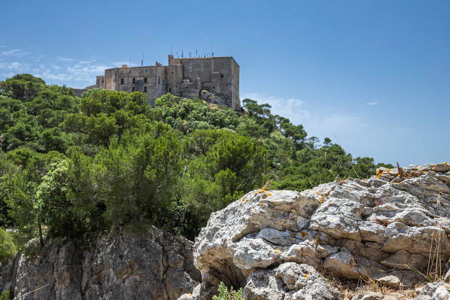 spanien-mallorca-felanix-santuari-de-sant-salvador-g-1176460260.jpg