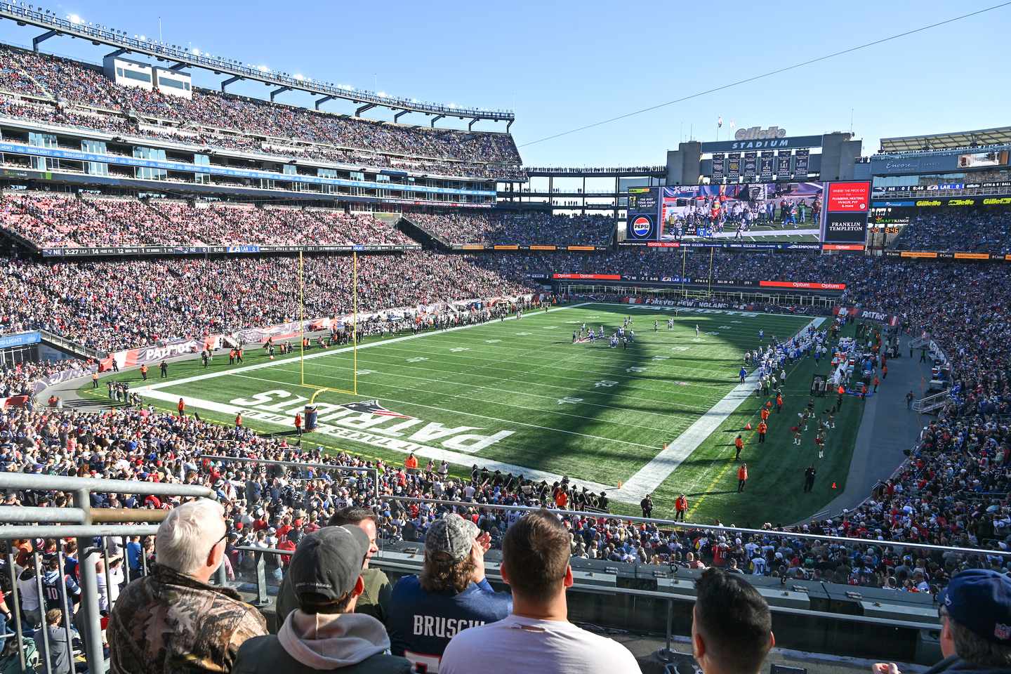 blte8f1478fa7aa41ae-nfl-patriots-CP_NEPLAR_111724_0273.jpg Gilette Stadium NFL Game