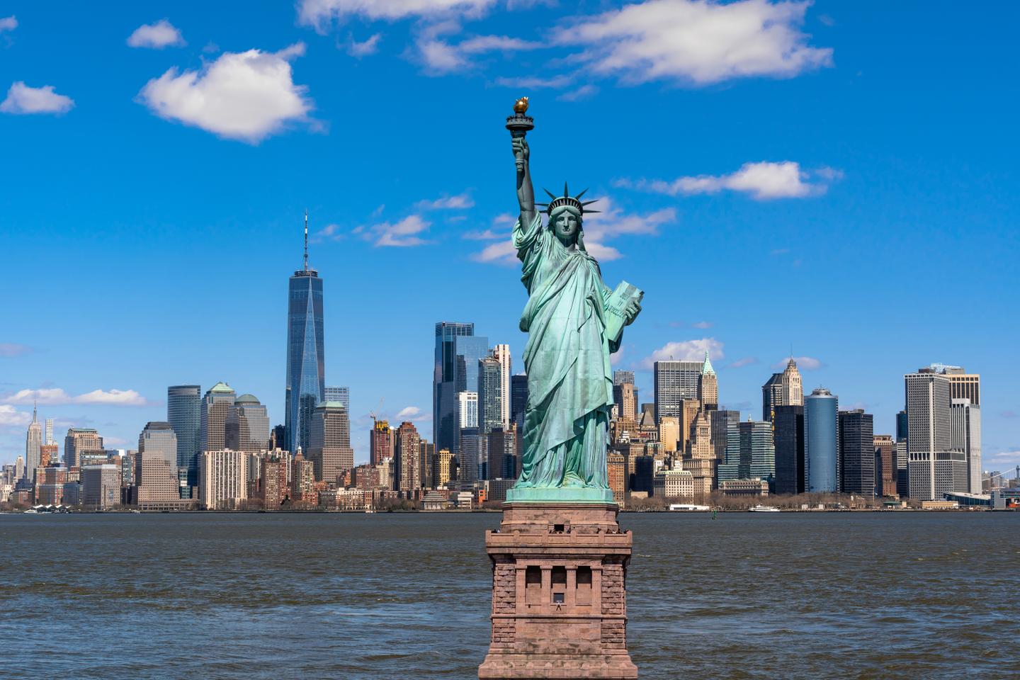 usa-new-york-freiheitsstatue-manhatten-g-1166437663.jpg
