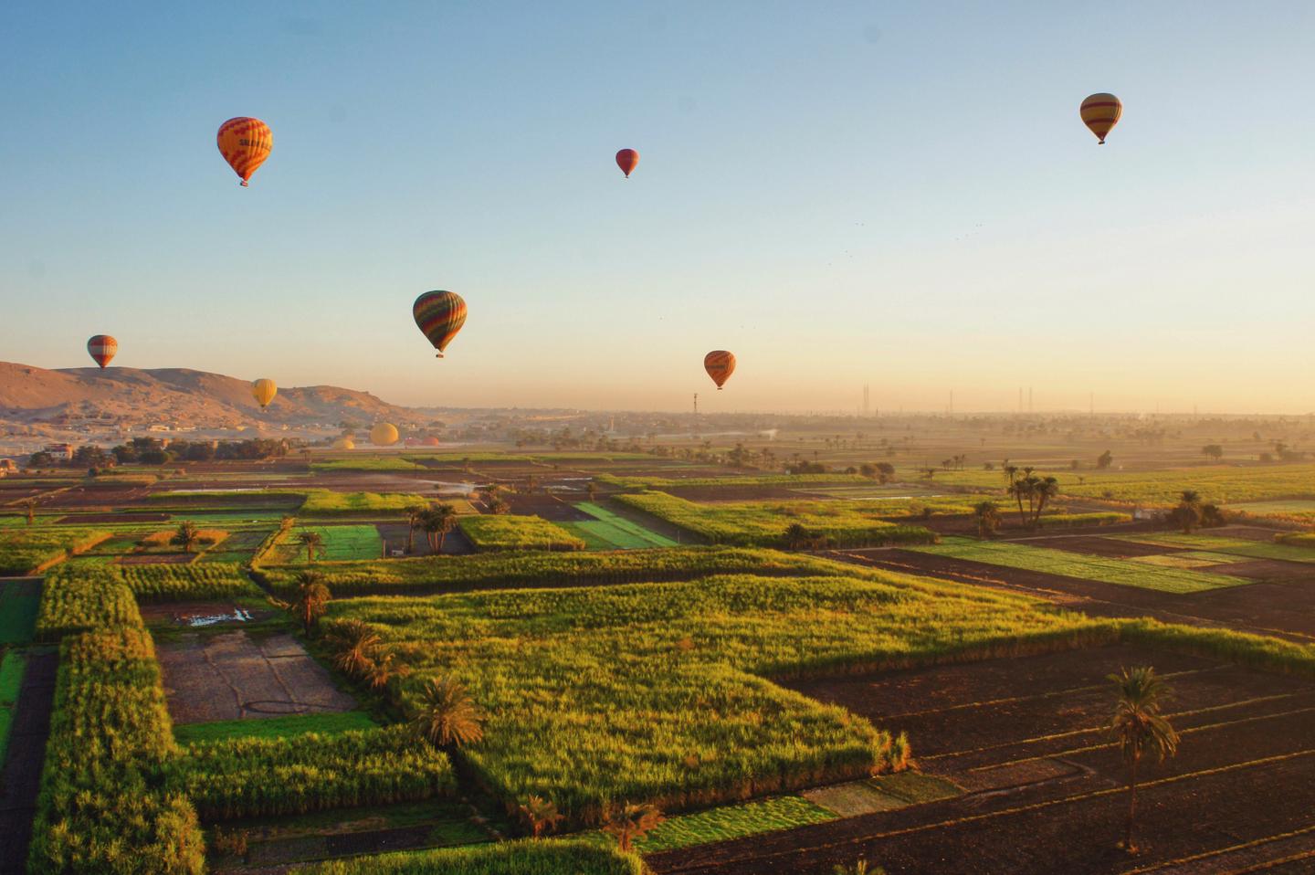 aegypten-niltal-heissluftballons-g-2175859539.jpg