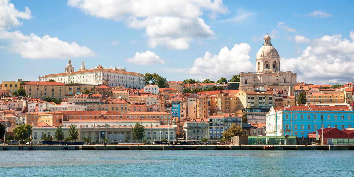 portugal-g-lissabon-510851396.jpg