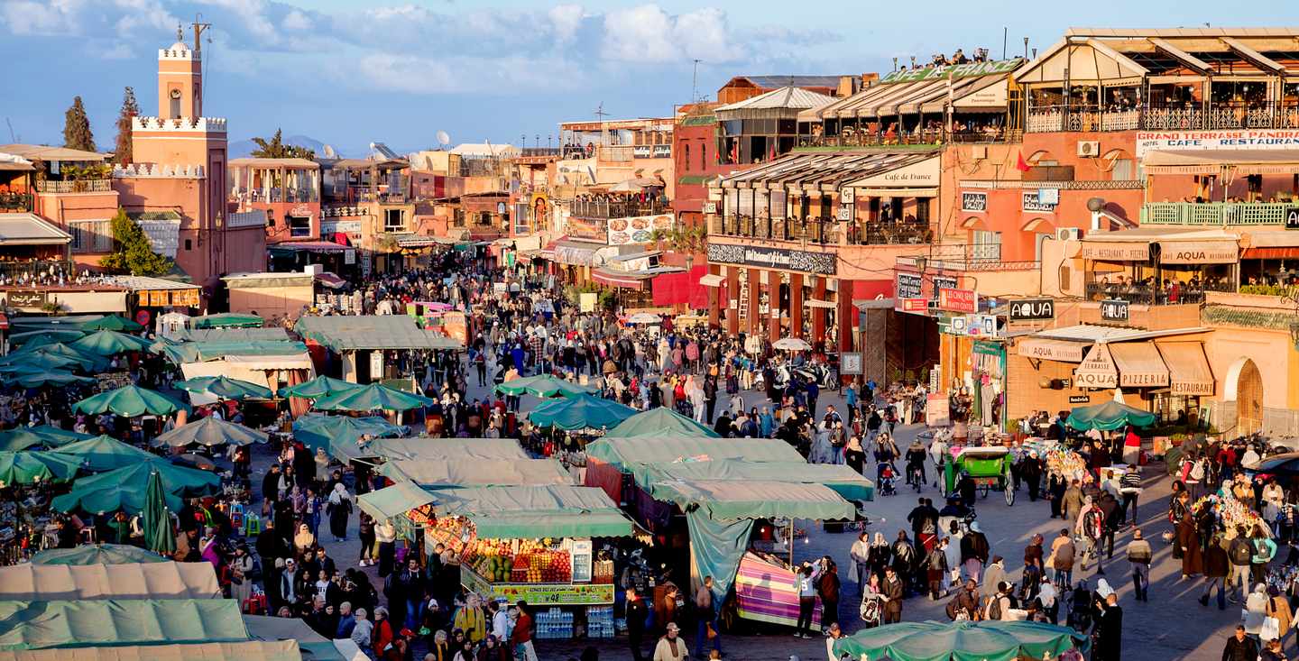 afrika-marokko-marrakesh-djemaa-el-fna-platz-g-1169808829.jpg