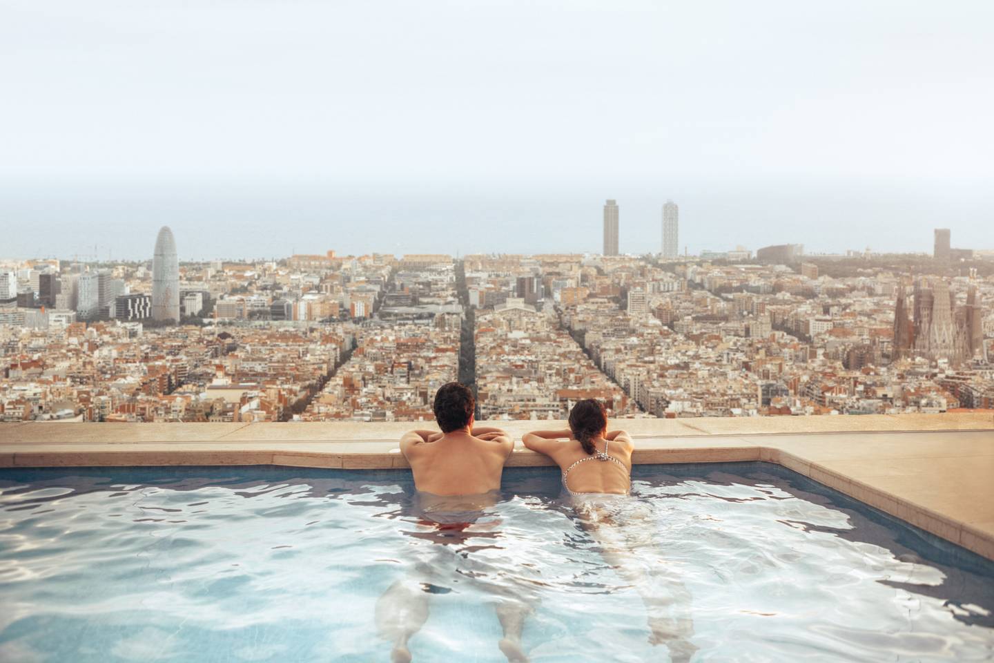 bltd0c1cdcbf2cbc721-spanien-barcelona-blick-auf-skyline-vom-hoteldach-g-1053011884.jpg spanien-barcelona-blick-auf-skyline-vom-hoteldach-g-1053011884.jpg