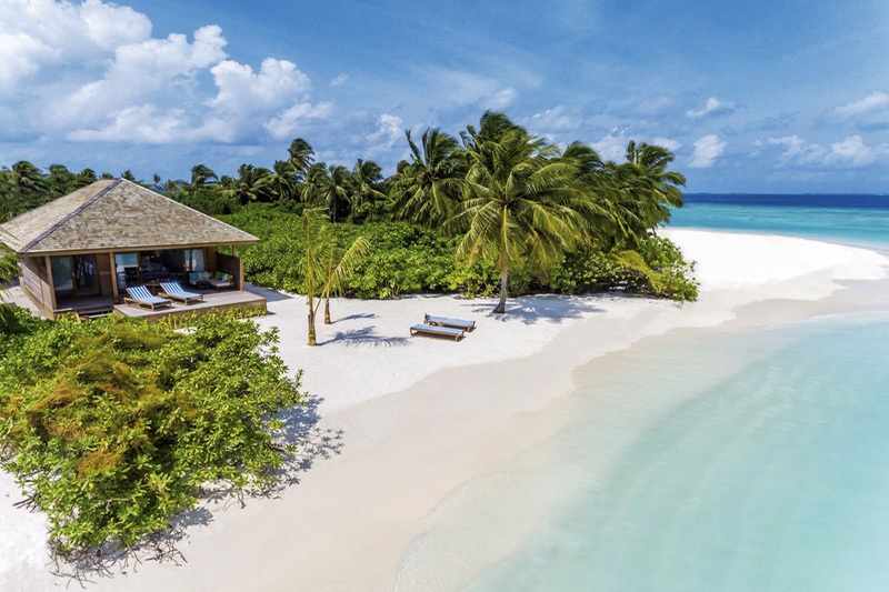 malediven-lhayiyani-atoll-huravalhi-hurawalhi-island-resort-luftaufnahme-strand-DER_MLE14117-IO_S22_4-f-indischer-ozean.jpg
