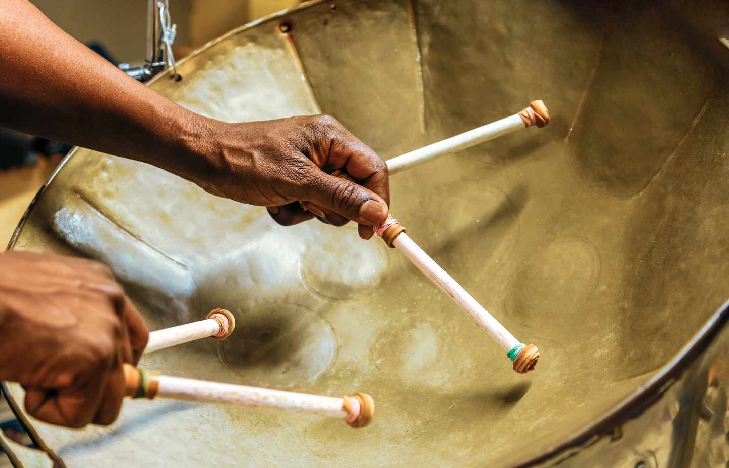 Steel-Drum-Jamaika-g-1445724098_bearbeitet.jpg