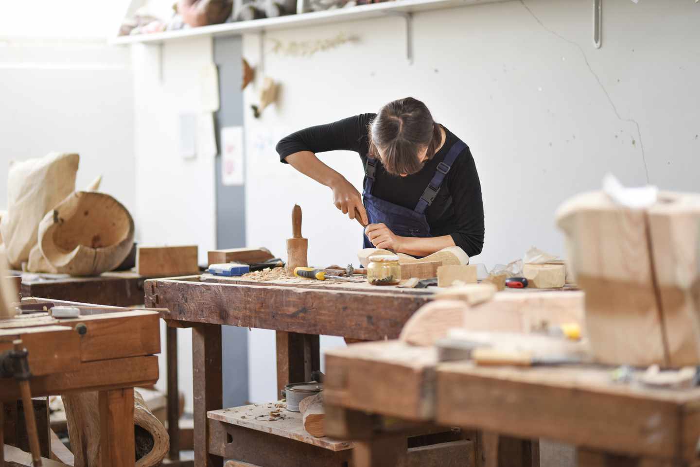 niederlande-amsterdam-atelier-junge-bildhauerin-g-960209362_bearbeitet.jpg