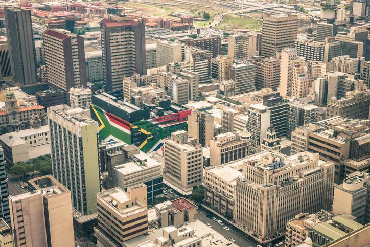 blte672652dcbccab75-johannesburg-hochhaeuser-geschaeftsviertel-g-474400322.jpg johannesburg-hochhaeuser-geschaeftsviertel-g-474400322.jpg