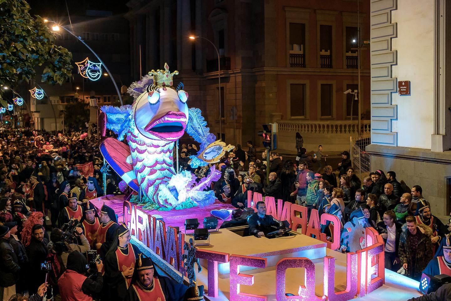 teneriffa-karneval-umzug-sardine-fa-lang-dsc8541.jpg