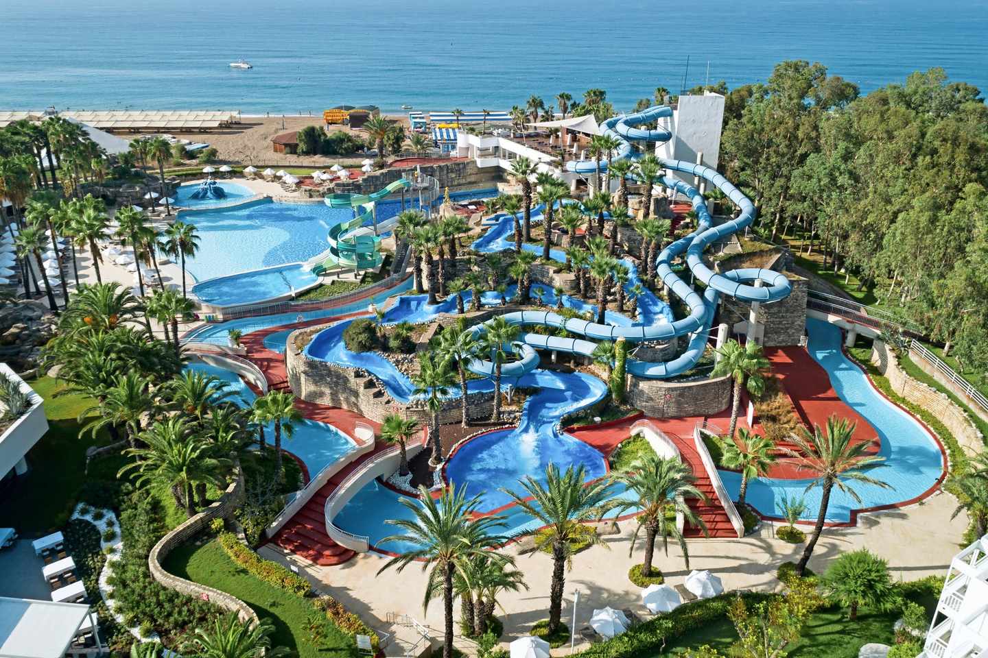blt7cdf0eeaca647e31-tuerkei-tuerkische-riviera-side-aquapark-monachus-family-resort-cmi-der1578092-2.jpg Aquapark im Monachus Family Resort