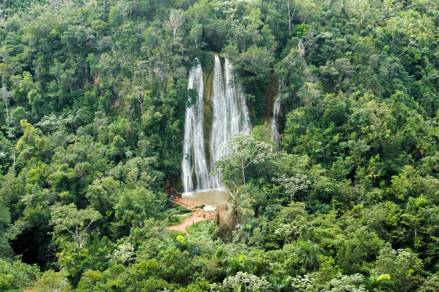 domrep-el-limon-wasserfall-g-500568970.jpg