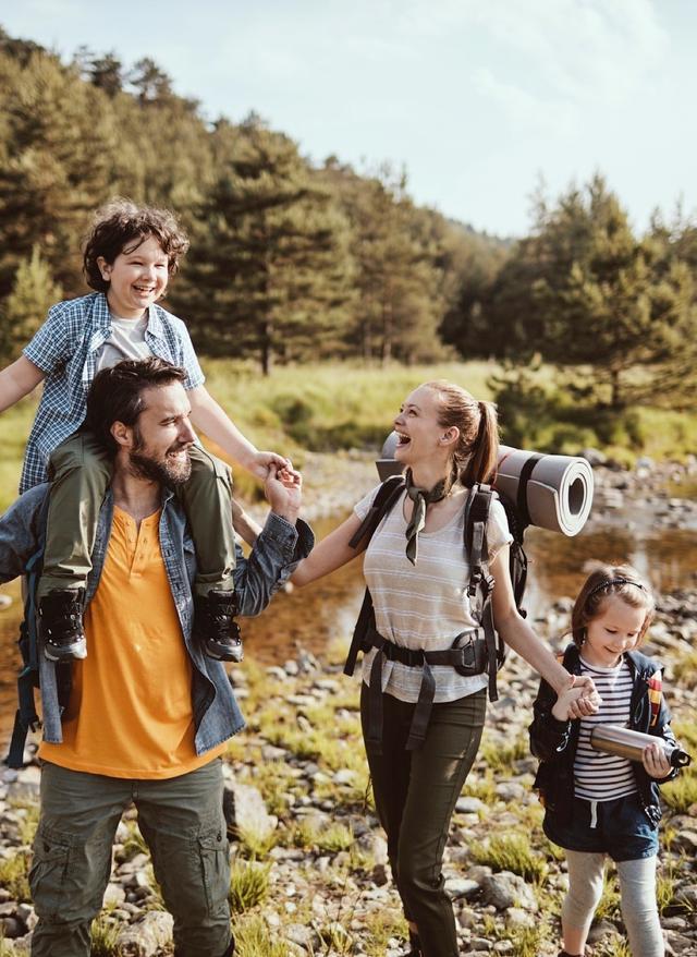 Wandern mit Kindern wandern-familie-spass-g-1161690510.jpg