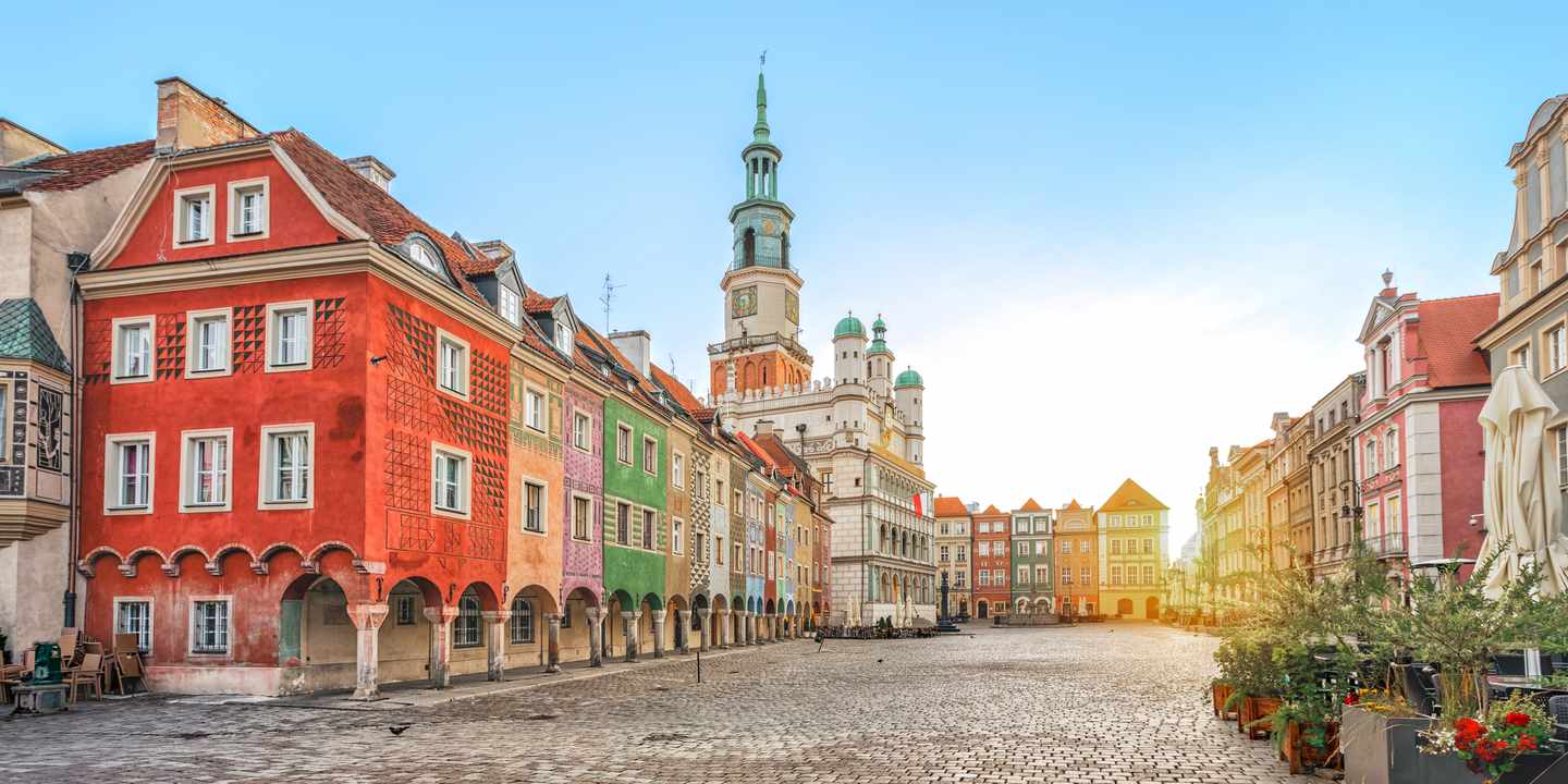 polen-posen-platz-stary-rynek-rathaus-g-1004721582.jpg